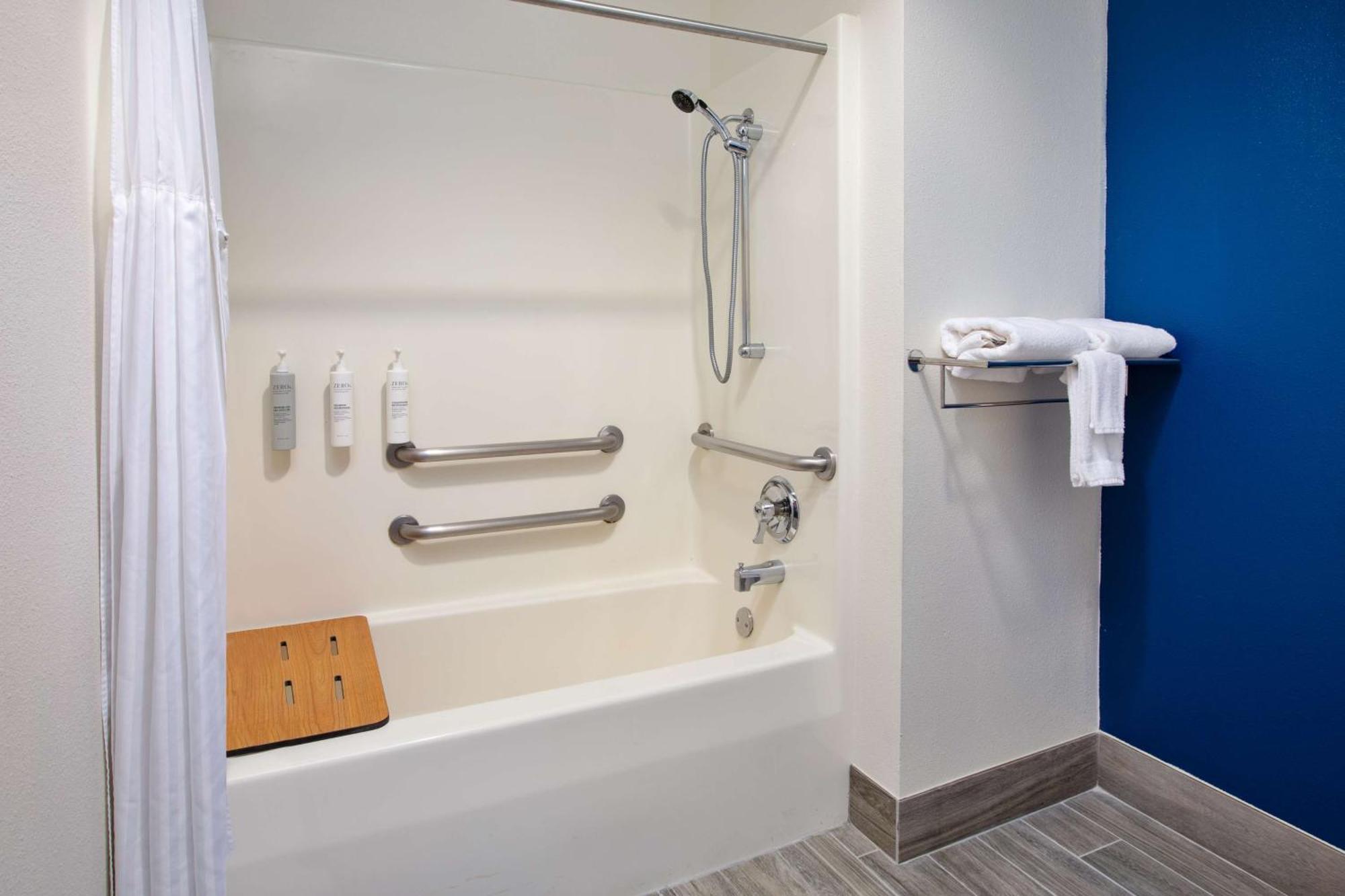 Spark By Hilton Walker Grand Rapids North Ngoại thất bức ảnh
